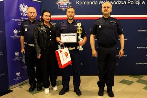 Policjant ruchu drogowego.