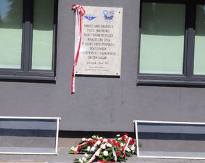Odsłonięcie tablicy upamiętniającej poległych funkcjonariuszy
