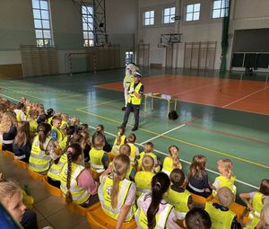 „Bezpieczna droga do szkoły” - działania profilaktyczne koneckich policjantów