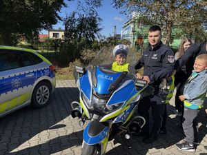 „Bezpieczna droga do szkoły” - działania profilaktyczne koneckich policjantów