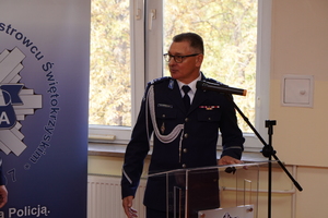uczestnicy zmian na stanowisku Pierwszego Zastępcy Komendanta Powiatowego Policji w Ostrowcu Świętokrzyskim