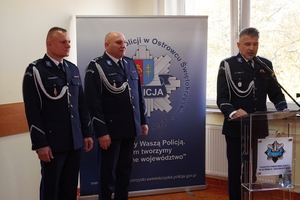 uczestnicy zmian na stanowisku Pierwszego Zastępcy Komendanta Powiatowego Policji w Ostrowcu Świętokrzyskim