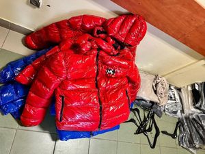 odzież z podrobionymi znakami towarowymi