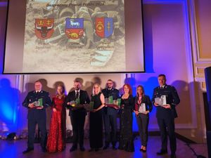 uczestnicy i wyróżnieni