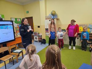 Policjantki odwiedziły przedszkole w Tarłowie