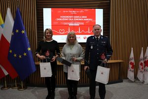 uczestnicy uroczystości