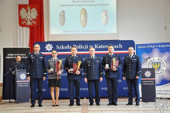 Nasz policjant na podium V Ogólnopolskiego Turnieju Służby Dyżurnej Jednostek Organizacyjnych Policji
