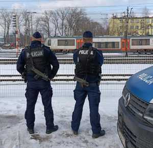 Świętokrzyscy policjanci wzmacniają ochronę terenów kolejowych