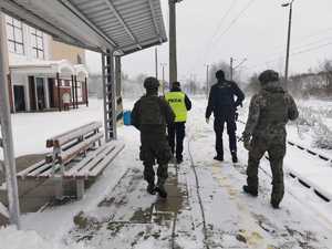 Świętokrzyscy policjanci wzmacniają ochronę terenów kolejowych