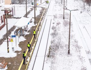 Świętokrzyscy policjanci wzmacniają ochronę terenów kolejowych