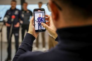 Konferencja prasowa o współpracy świętokrzyskich policjantów ze Szpitalem MSWiA