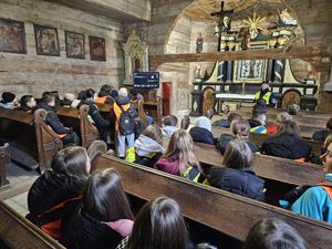 Uczestnicy rajdu pieszego