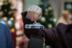 W szczytnym celu ozdabiali bombki