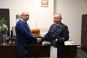 Podziękowania dla kierowcy autobusu komunikacji miejskiej, za pomoc w odnalezieniu zaginionej dziewczynki