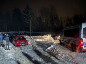 Skuteczne działania policjantów zapobiegły konfrontacji pseudokibiców