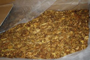 ponad 2 tony tytoniu