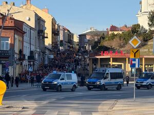 Policjanci czuwali nad bezpieczeństwem podczas meczu