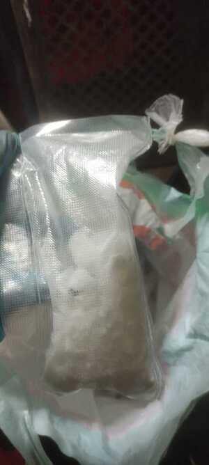 zatrzymani i zabezpieczone narkotyki