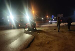 karetka pogotowia na zdarzeniu drogowym