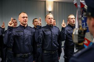 Ślubowanie nowych policjantów