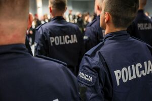 Ślubowanie nowych policjantów