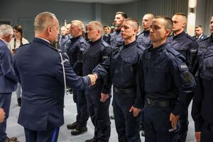 Ślubowanie nowych policjantów