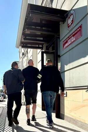 osoby poszukiwane zatrzymane przez policjantów