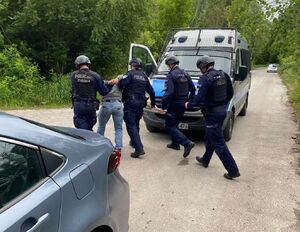 policjanci
