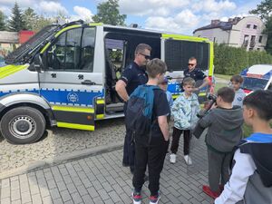 policjanci w szkole