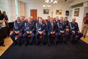 policjanci uczestniczący w spotkaniu