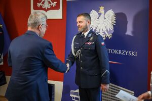 policjanci uczestniczący w spotkaniu