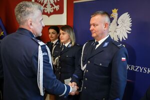 policjanci uczestniczący w spotkaniu