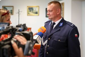 policjanci uczestniczący w spotkaniu