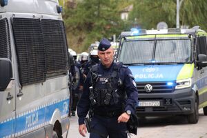 Świętokrzyscy policjanci zabezpieczali mecz