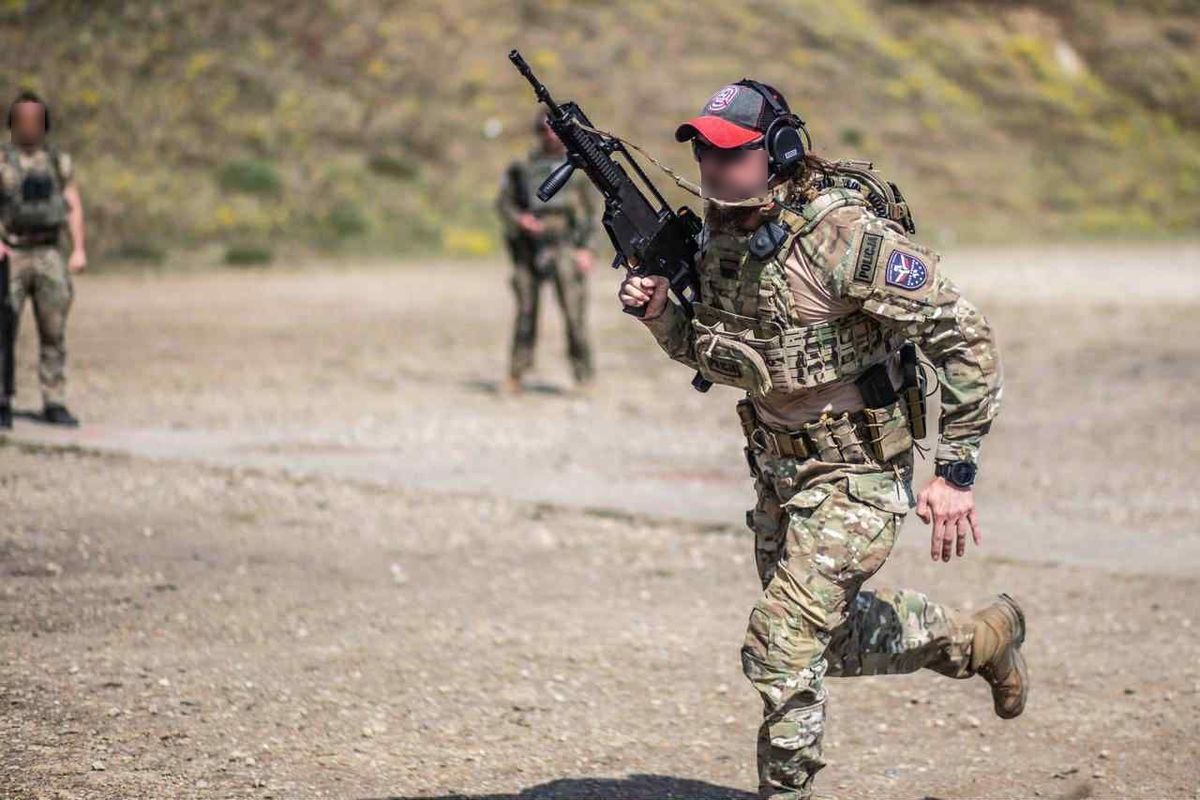 Sukces policjanta w międzynarodowych zawodach strzeleckich
